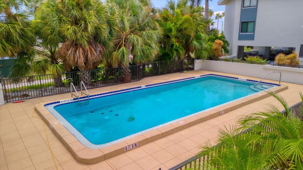 Cheerful Oasis On Anna Maria Island Villa Bradenton Beach Exterior photo