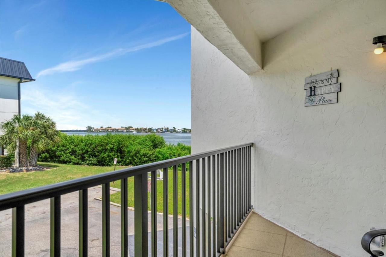 Cheerful Oasis On Anna Maria Island Villa Bradenton Beach Exterior photo